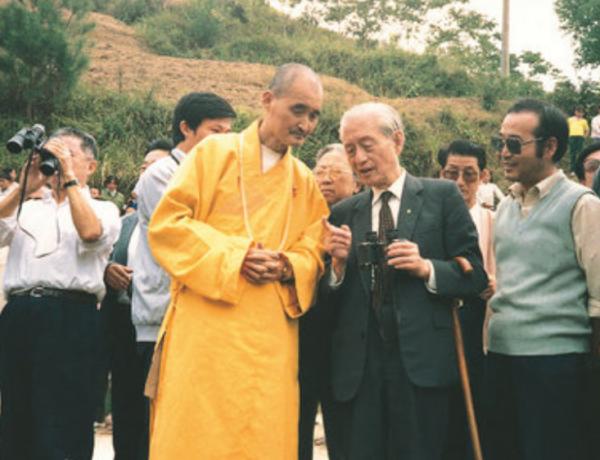 落筆一掃千人驚?書法大師趙樸初一筆一劃盡顯正氣,一愛好很特別 落筆一掃千人驚?書法大師趙樸初一筆一劃盡顯正氣,一愛好很特別