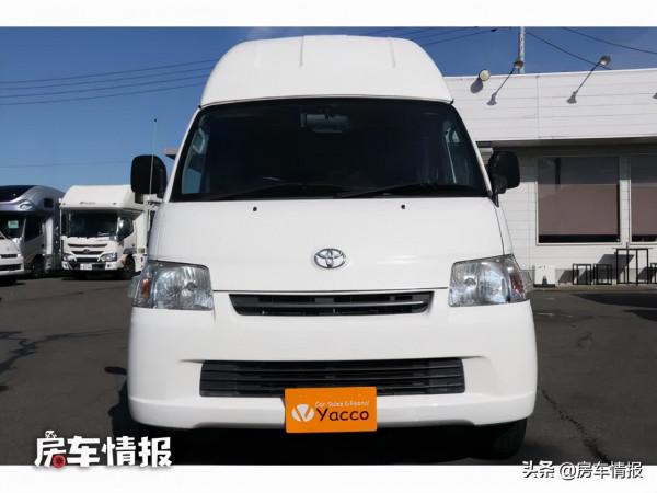 新款豐田床車,長度僅4米配1.5L動力,車裡居然有客廳和兩張床 新款豐田床車,長度僅4米配1.5L動力,車裡居然有客廳和兩張床