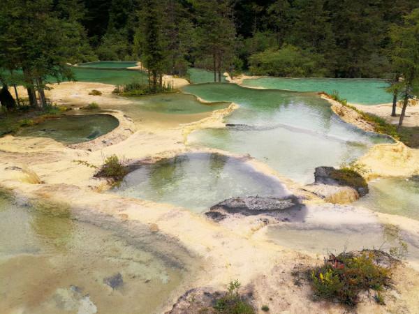 九寨溝+黃龍5天4晚旅遊,九寨溝遊玩攻略 九寨溝+黃龍5天4晚旅遊,九寨溝遊玩攻略