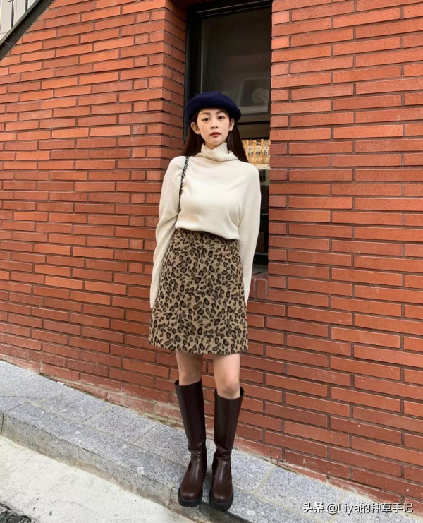 裙子裡還在穿“打底褲”嗎？現在流行這樣穿，美炸了