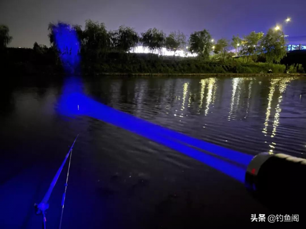 冬季還可以夜釣嗎?牢記4個小知識,天氣冷照樣釣大板鯽 冬季還可以夜釣嗎?牢記4個小知識,天氣冷照樣釣大板鯽