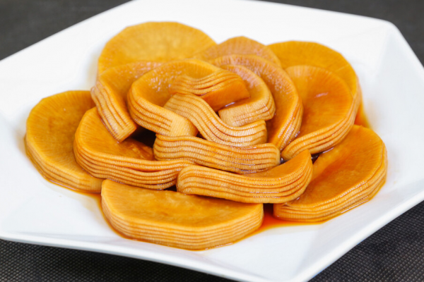 醃蘿蔔，別再用鹽殺水，用1味料來替換，味道更柔和，爽脆又入味