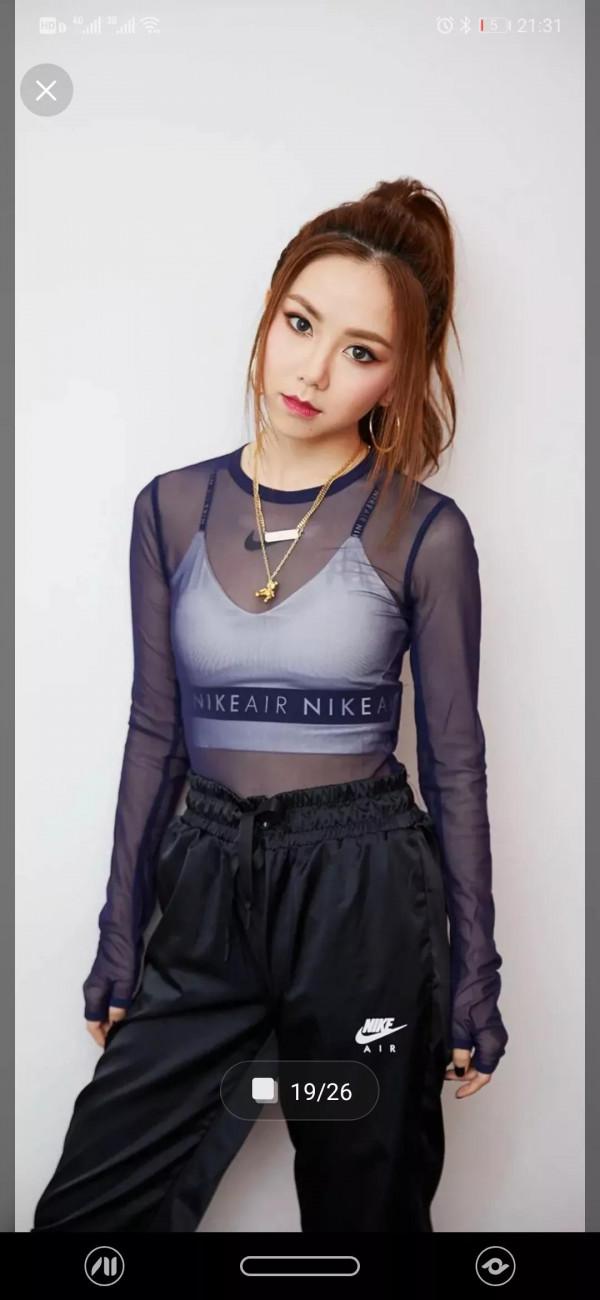 鄧紫棋好美呀!不光人美歌唱的也好聽,非常非常喜歡你 鄧紫棋好美呀!不光人美歌唱的也好聽,非常非常喜歡你