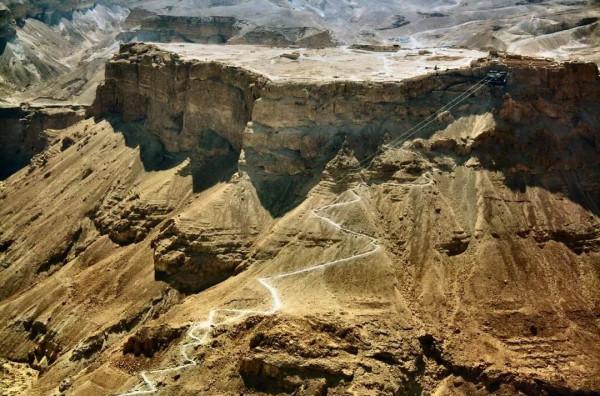 世界若有十分美，九分便在耶路撒冷