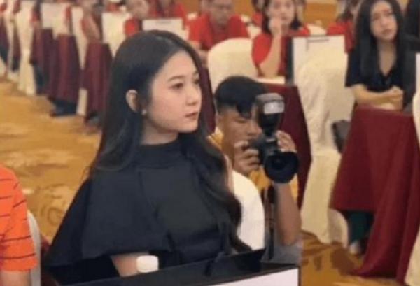 廠妹逆襲成功？身價78億超越董明珠，少女董事長張曼如騙過多少人