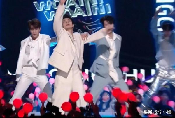 芒果臺“內部”晚會13位明星遭遇尷尬，意外暴露其3條生存現狀