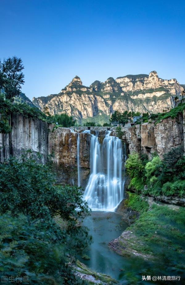 中國最美的懸崖村：房屋建在瀑布旁，美得像是P圖，避暑絕佳