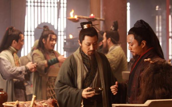 水滸中楊志丟了10萬貫生辰綱，換算成現在的貨幣，相當於多少錢？