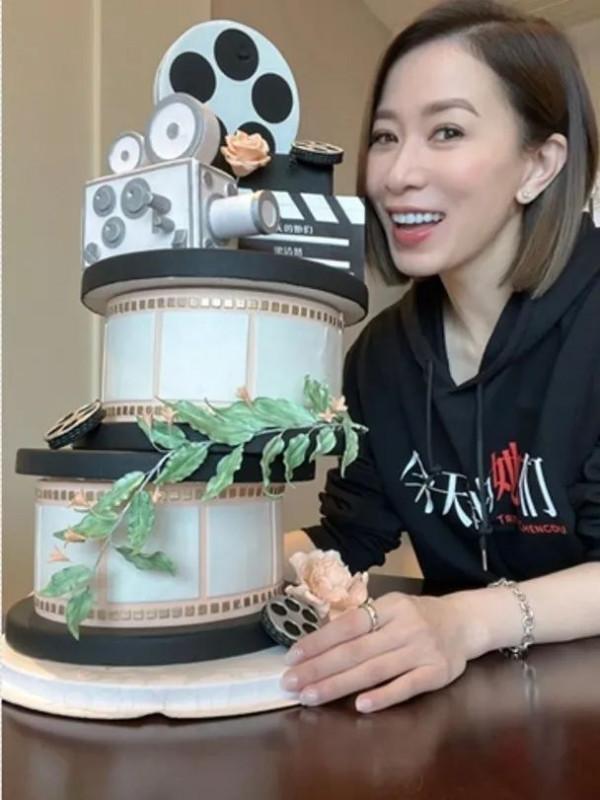 佘詩曼屈居女二！新劇《今天的她們》開鏡儀式，網民為視後抱不平