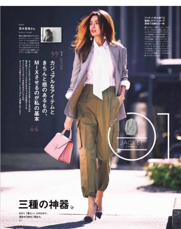 52歲王菲終於再出山!參加中秋電影音樂會,穿白襯衣造型好高階 52歲王菲終於再出山!參加中秋電影音樂會,穿白襯衣造型好高階