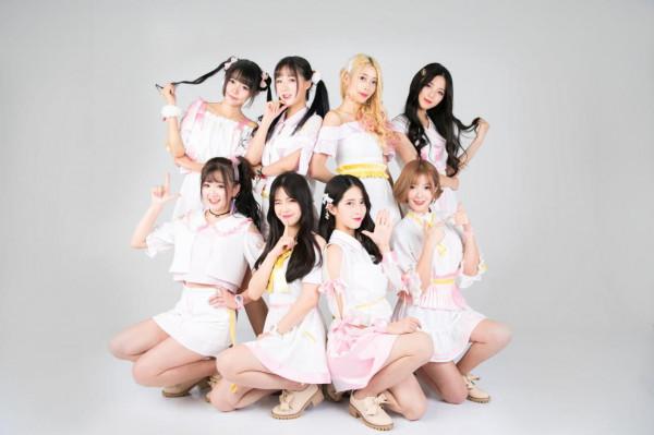 草根少女楊超越：從服務員到爆紅，讓無數二代咬牙切齒又望塵莫及