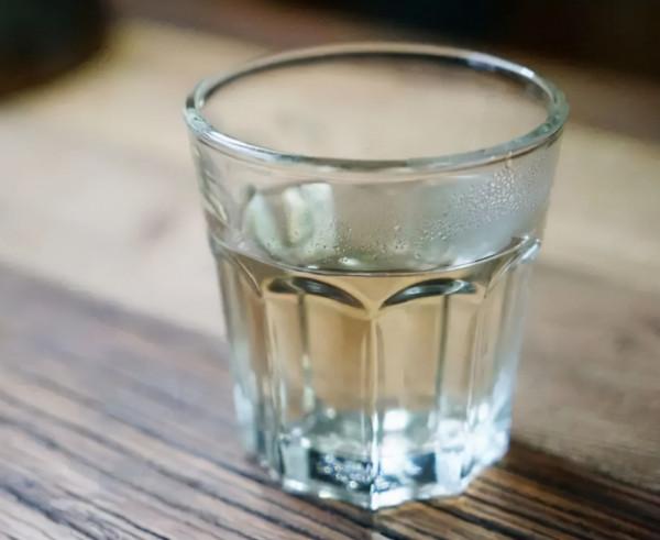 只喝燒開的自來水，不喝桶裝水、礦泉水，結果如何？為你揭曉謎底