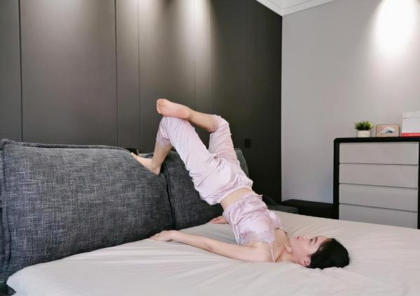 31歲林允兒二提影后,凍齡女神面板吹彈可破,這狀態說18我都信 31歲林允兒二提影后,凍齡女神面板吹彈可破,這狀態說18我都信