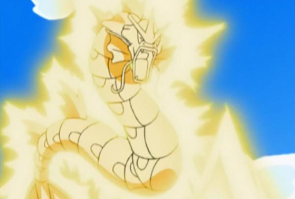 《寶可夢》使用凱西的心機小女孩，拿回沉在湖底的精靈球