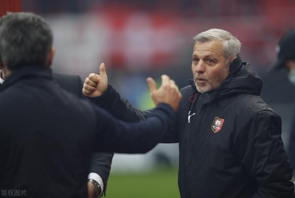 同人不同命！前上港主帥土超5個月被炒，前國安主帥帶隊法甲第三