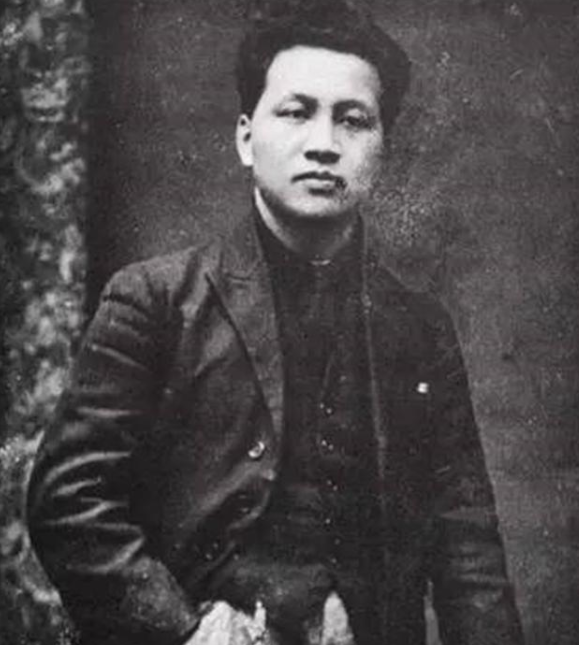 中央紅軍長征後,留守蘇區的10位領導人都有誰?僅一人活到建國 中央紅軍長征後,留守蘇區的10位領導人都有誰?僅一人活到建國