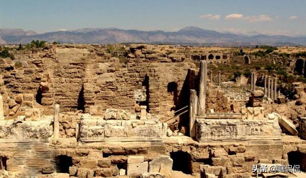 希臘神話的百年詛咒，只有弒母才能解除，瞭解情況後才知做得沒錯