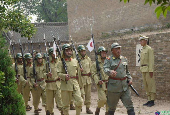 新四軍作戰，有神秘盟友暗中相助，竟是一隻性情殘暴的野獸