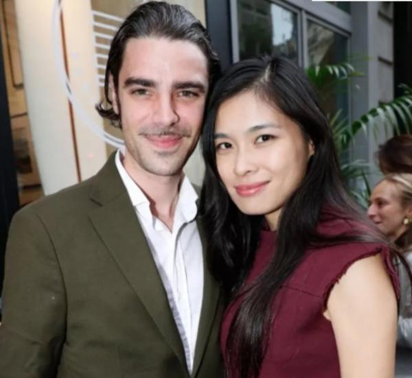 嫁入歐洲的首位中國王妃，相貌平平卻迷倒王子，如今一家定居中國