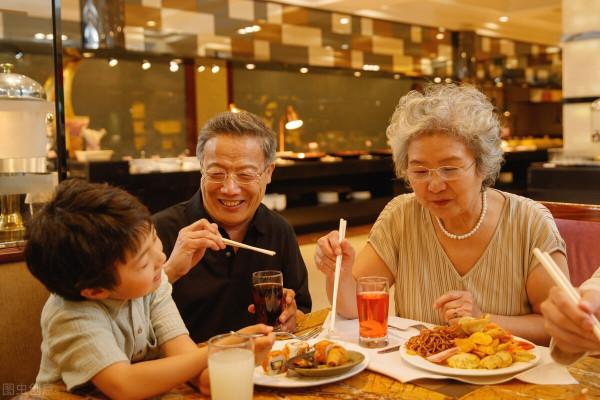 隔代親，為什麼讓家長“又愛又恨”