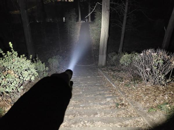 小巧易攜，效能出色！在路上X4M直充21700小筒體驗