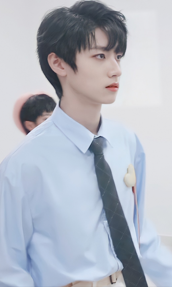 《導演請指教》首發預告，朱志鑫演技上熱搜，網友：下一個丁程鑫