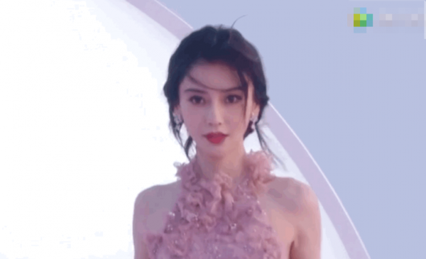 女星紅毯秀鬥豔:baby造型太絕,熱巴花仙子,但都輸給了楊天真 女星紅毯秀鬥豔:baby造型太絕,熱巴花仙子,但都輸給了楊天真