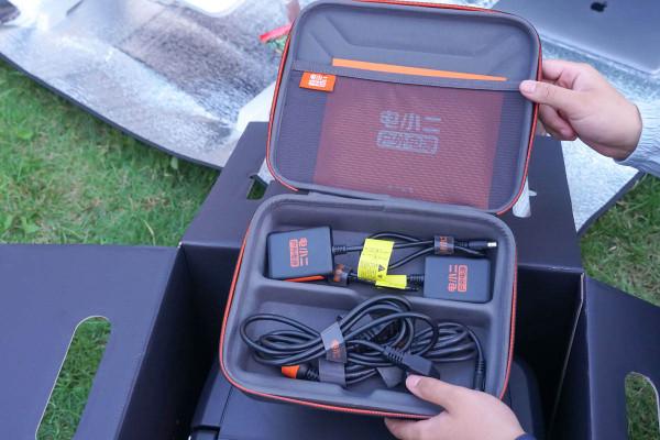 體驗電霸級別的產品，讓電小二太陽能戶外電源2200告訴什麼叫硬核