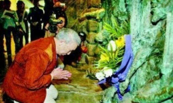 2006年，侵華老兵來中國謝罪，一個學生的質問，讓他說不出話