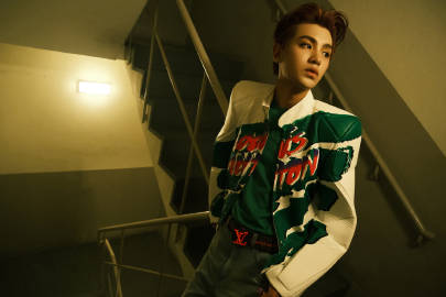 穿長裙、塗指甲油的boy黃明昊，男生還能這麼搭