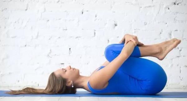 建議用陰瑜伽的方法解決失眠，親測有效