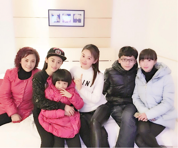 她，安徽美女，替父還債，為弟買房，25歲患淋巴癌離世，為啥？