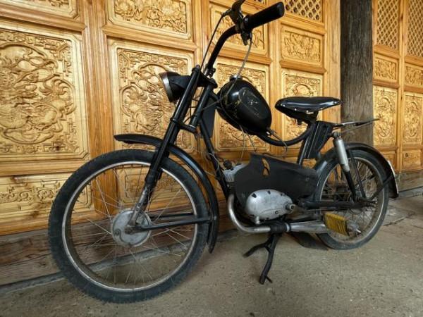 早年愛車族玩啥：幸福250與單缸屁驢子，當年太拉風了