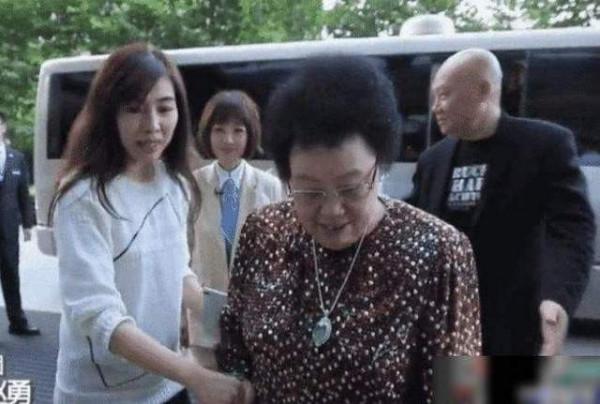 “唐僧”遲重瑞的妻子陳麗華：我的家規有多嚴，你根本意想不到