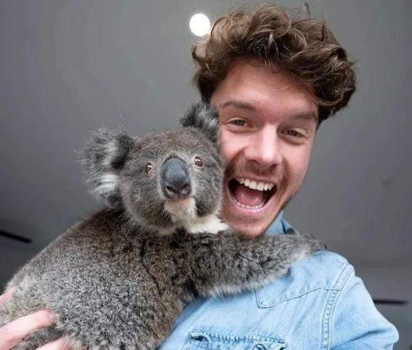 和所有的小動物自拍!這也太太太萌,太可愛了 和所有的小動物自拍!這也太太太萌,太可愛了