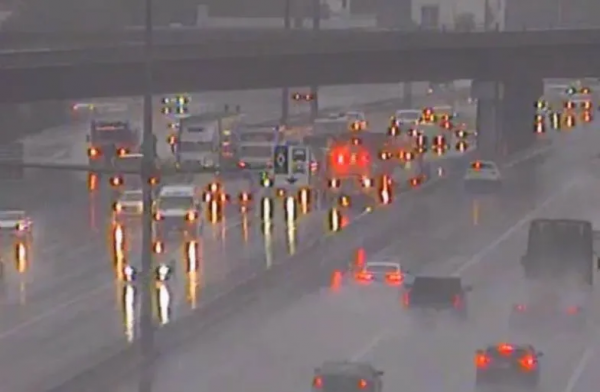 卑詩省暴風雨+大雪狂砸 氣溫降到零下 天車站漏水 連環車禍堵大橋