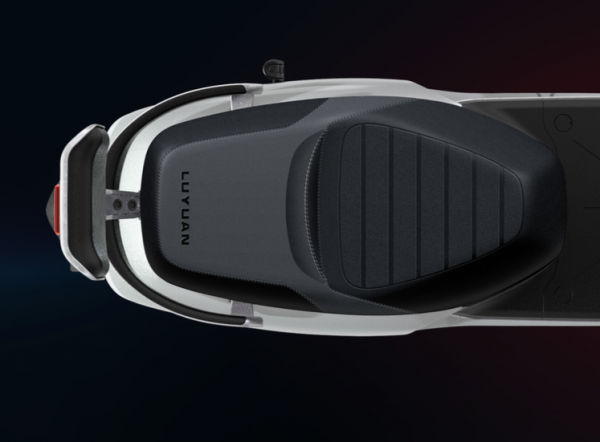 綠源推出2款豪華電動車,配9.2寸懸浮儀表,120公里持久續航 綠源推出2款豪華電動車,配9.2寸懸浮儀表,120公里持久續航