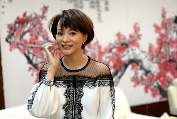 春晚見不到董卿，還好這裡可以尋訪她的足跡