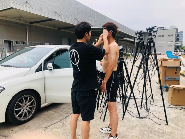 光學運動捕捉的貼點方式(人體研究) 光學運動捕捉的貼點方式(人體研究)