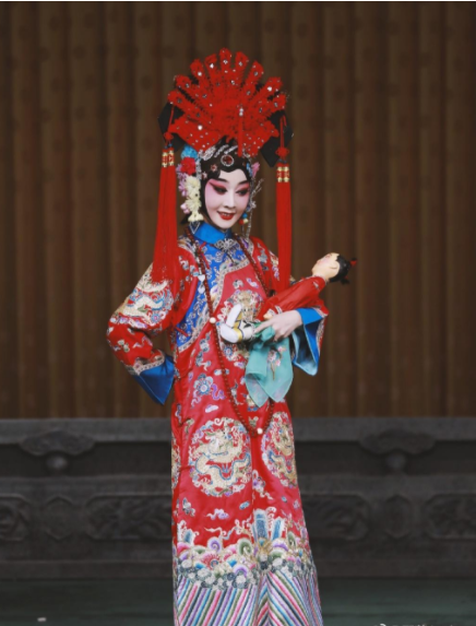 劉蓓：三婚再嫁張健，親兒子是她的開心果，大明星繼子卻讓她苦惱