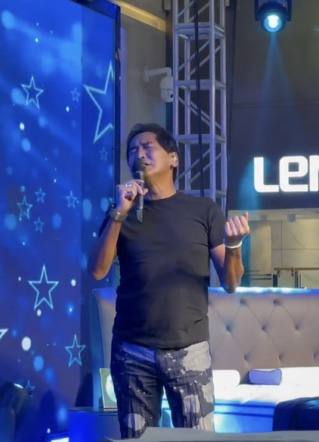 欠王祖賢的婚姻、私生子沒得到的愛，齊秦都給了現任和一雙兒女