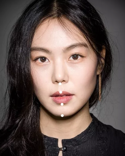 人中長、面中長，如何化妝不顯老？