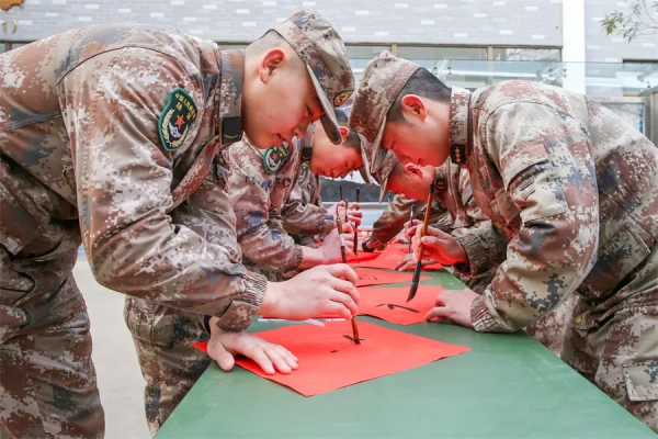 第71集團軍：虎年春節在軍營，別樣的暖！