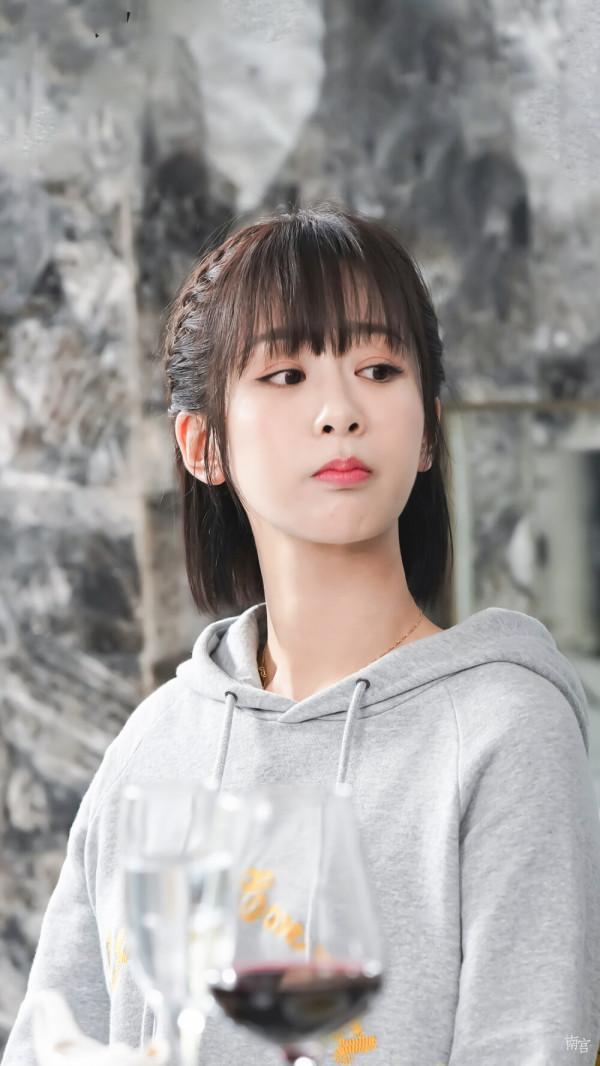 這4位女明星,淡妝比濃妝更好看!哪怕是素顏拍戲,也美得有靈氣 這4位女明星,淡妝比濃妝更好看!哪怕是素顏拍戲,也美得有靈氣