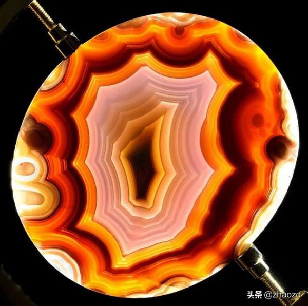 珍貴多彩瑪瑙奇石鑑賞