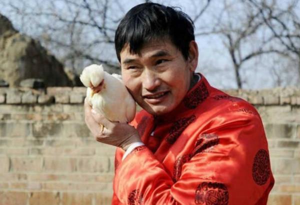 一場商演費用僅僅幾萬起步,“大衣哥”朱之文卻積累了過億財富? 一場商演費用僅僅幾萬起步,“大衣哥”朱之文卻積累了過億財富?