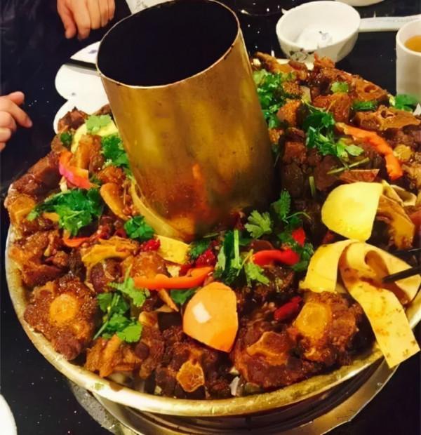 新疆土火鍋,濃香四溢,營養美味 新疆土火鍋,濃香四溢,營養美味