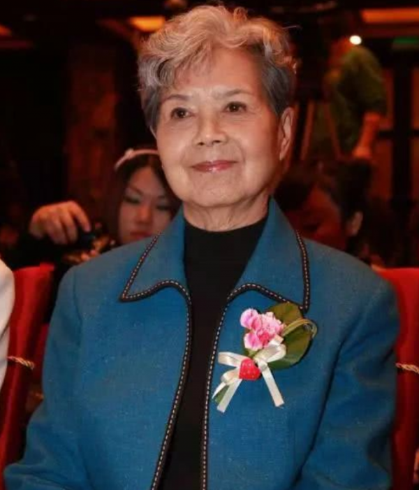 中國首位主持人沈力：享年87歲，撒貝南視她為偶像，曾救過趙忠祥