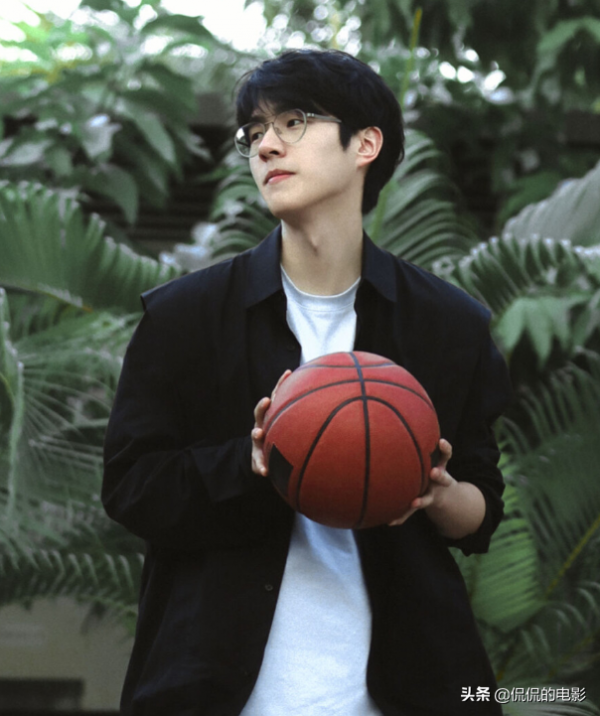 星辰大海名單出爐,被質疑一屆不如一屆,誰注意到胡歌推薦了誰? 星辰大海名單出爐,被質疑一屆不如一屆,誰注意到胡歌推薦了誰?