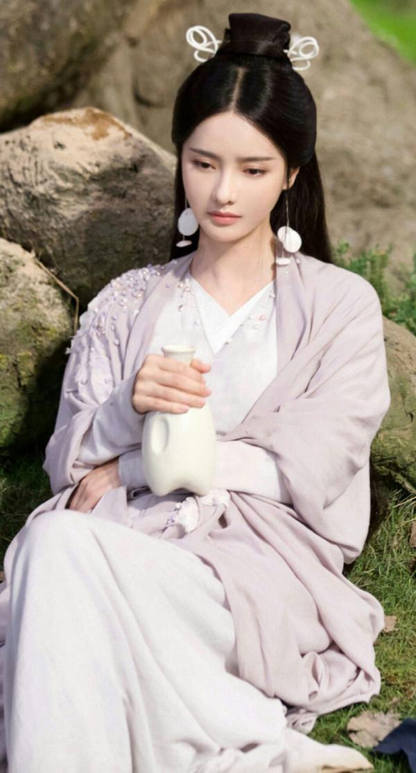 張芷溪精選古裝圖集,仙氣飄飄,過目不忘 張芷溪精選古裝圖集,仙氣飄飄,過目不忘